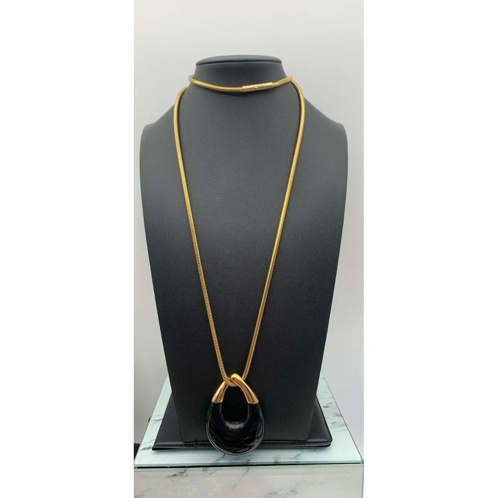 Michael Kors Gold Tone Snake Chain W Black & Gold Tone Teardrop Pendant Necklace